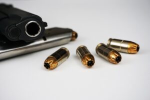 SZKOLENIA STRZELECKIE PISTOLET – 3 POZIOMY