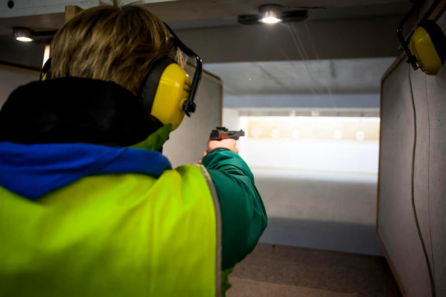 person aiming target shooting range 531370 40 eduexpert leszno