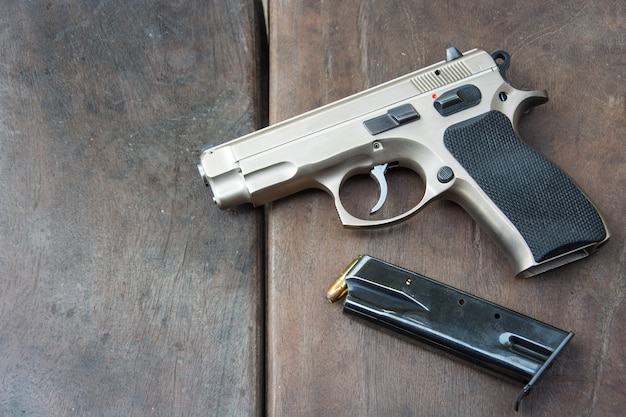 SZKOLENIA STRZELECKIE PISTOLET – 3 POZIOMY