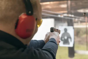 strzelanie na strzelnicy - pistolet